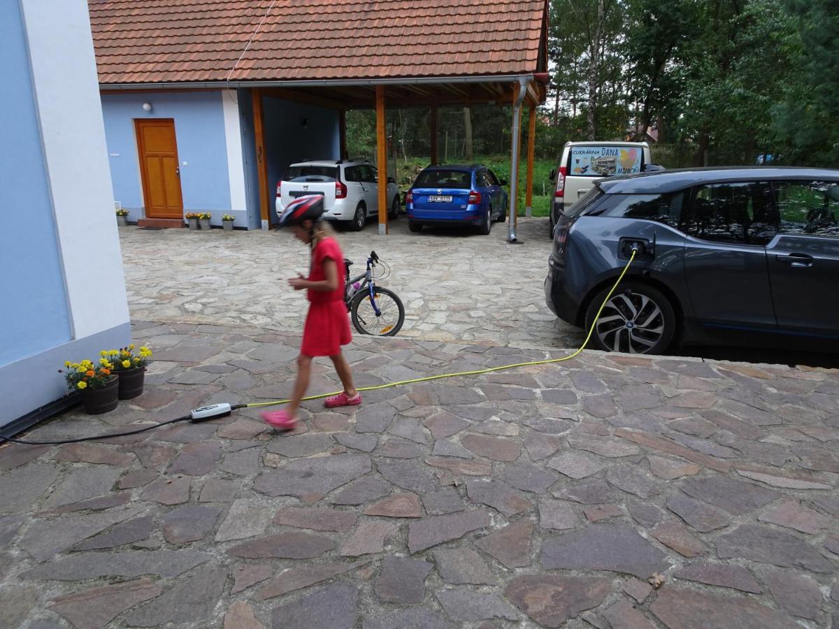 Penzion U Hajovny U Piskoven - Vlkov Buitenkant foto