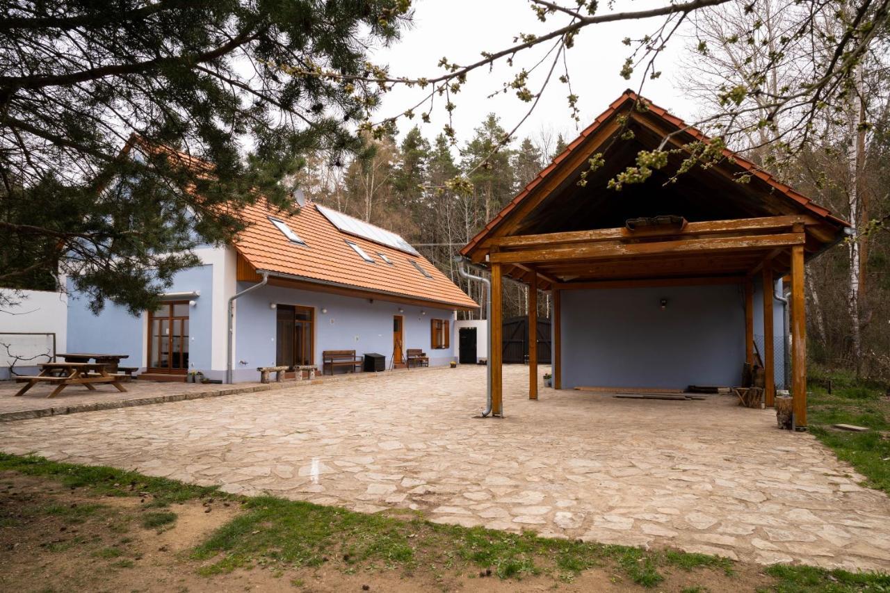 Penzion U Hajovny U Piskoven - Vlkov Buitenkant foto