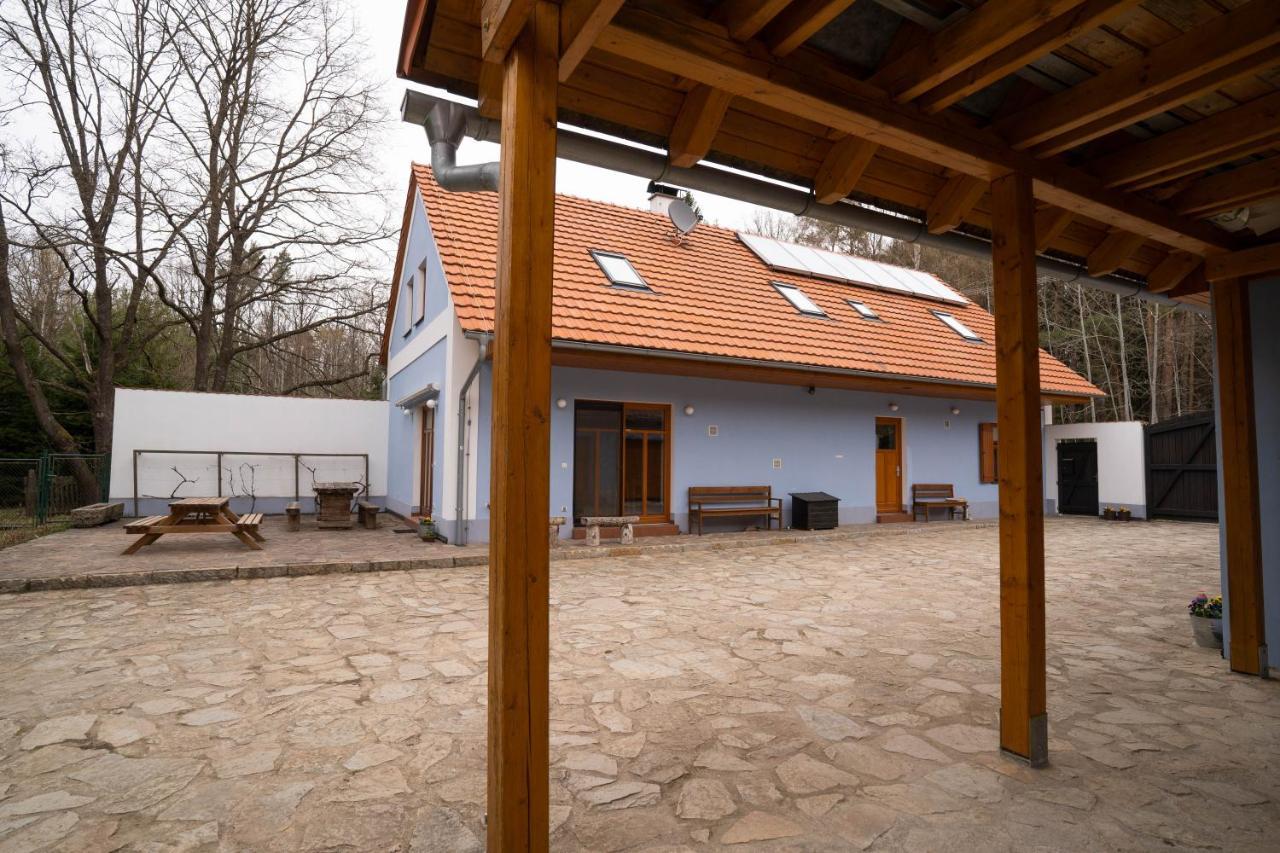 Penzion U Hajovny U Piskoven - Vlkov Buitenkant foto